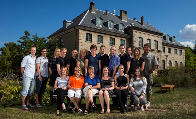 Group photo in front of the Institute